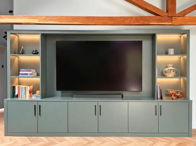 A beautifully fitted media unit and bar area, recently completed for a games room in Winchester. ✨

Both pieces were spray-finished in a bespoke colour, giving the room a clean, modern look. It has all come together really nicely and created a stylish, functional space for relaxing and entertaining.

If you have a similar project in mind feel free to get in touch. We offer a complimentary design visit to all our customers. 👌

📞 07850875588
📨 sales@thomasburridge.co.uk
💻 www.thomasburridge.co.uk
⌨️ or Facebook Message